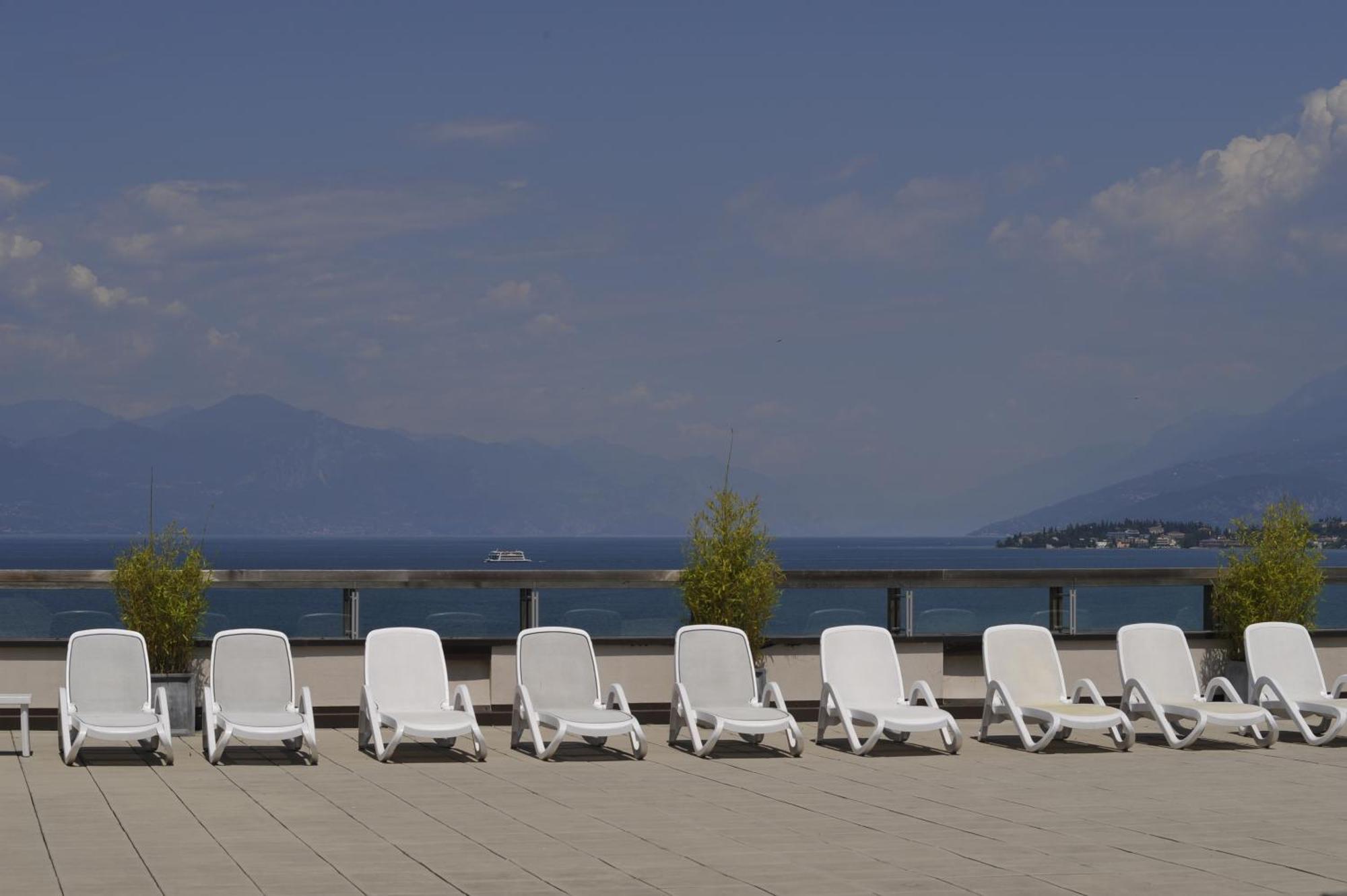 Hotel Acquaviva Del Garda Desenzano del Garda Esterno foto