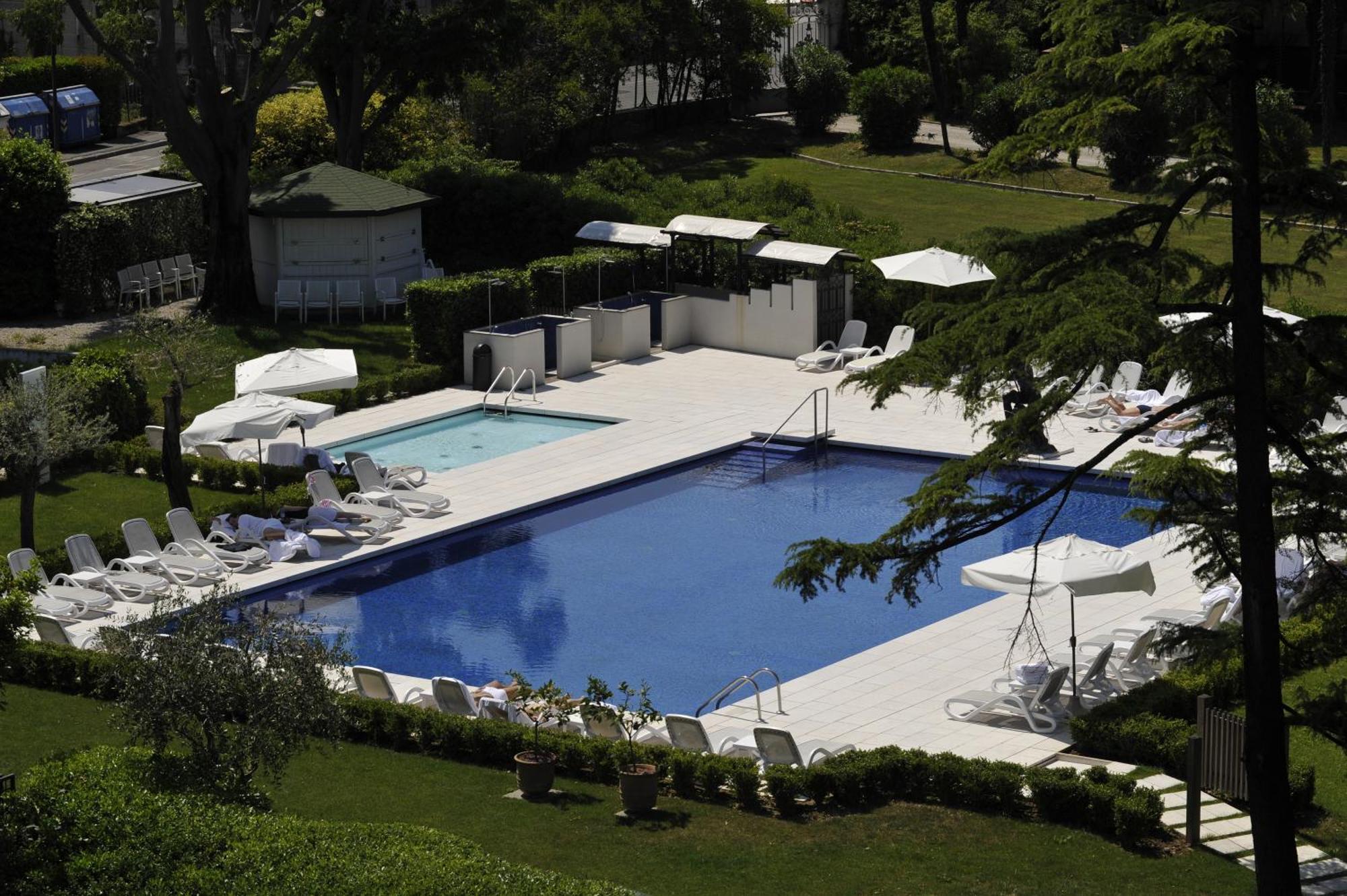 Hotel Acquaviva Del Garda Desenzano del Garda Esterno foto